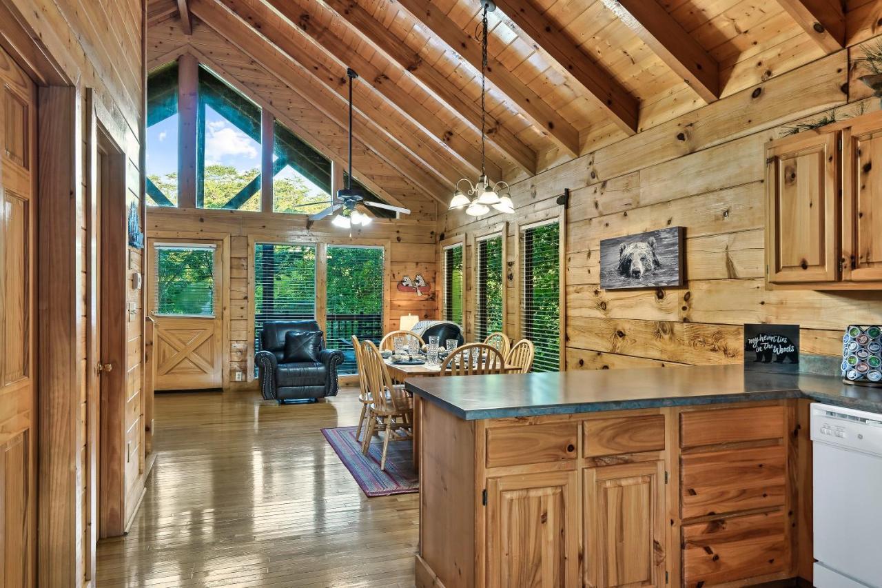 Cozy Log Cabin!! In Heart Of Pf & Close To The Smokies Pigeon Forge Extérieur photo
