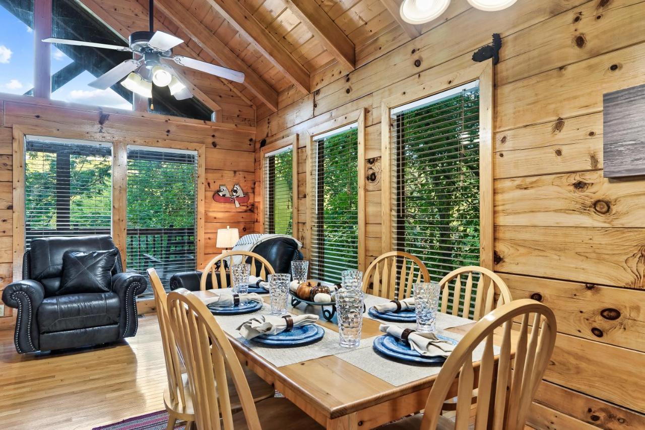 Cozy Log Cabin!! In Heart Of Pf & Close To The Smokies Pigeon Forge Extérieur photo